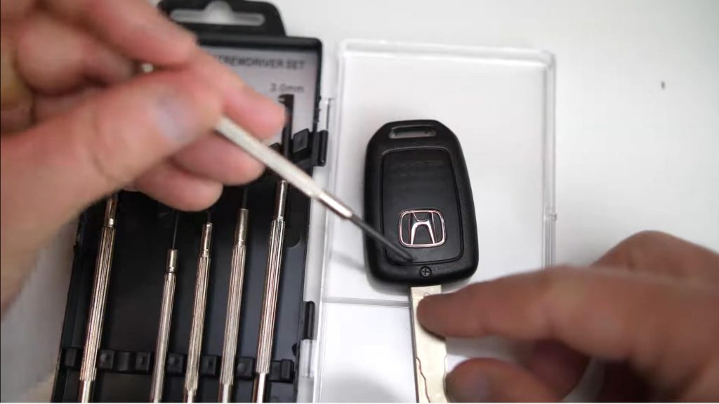How to Change a 2013 Honda Accord Key Fob Battery