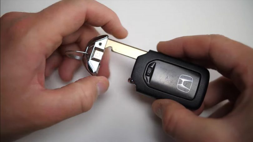 Honda HR-V Key Fob Battery Replacement Guide (2016 – 2020)