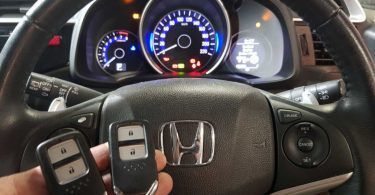 How to Change a 2006 Honda Ridgeline Key Fob Battery