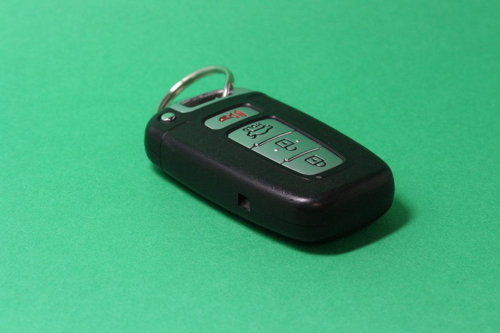 How to Get Battery Out of Honda Key Fob